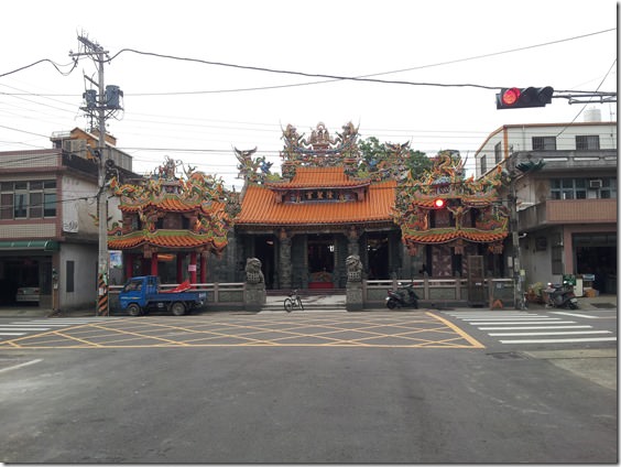 工廠供奉土地公